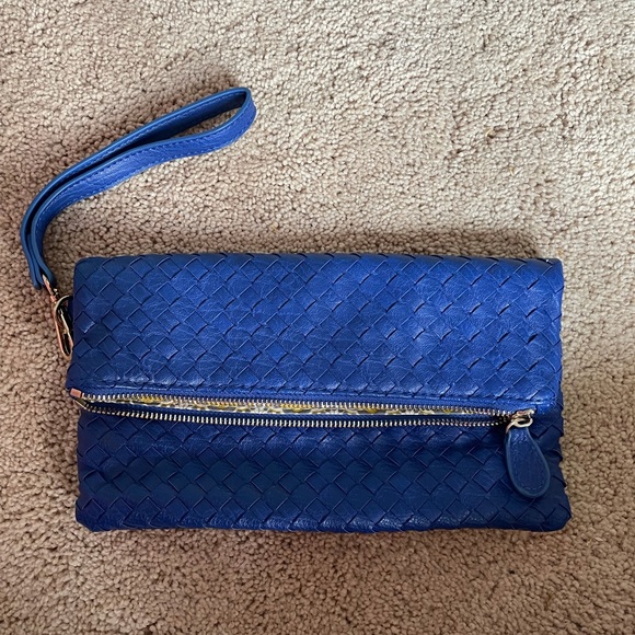 Clutch - Picture 1 of 2